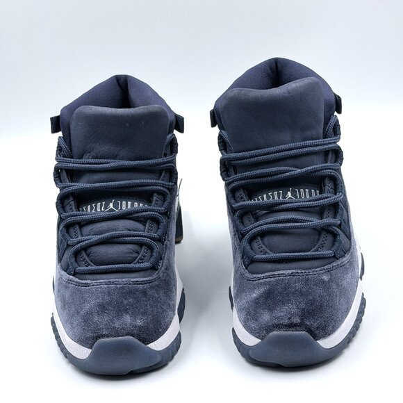 Wmns Jordan 11 Retro Midnight Navy - Picture 3 of 10